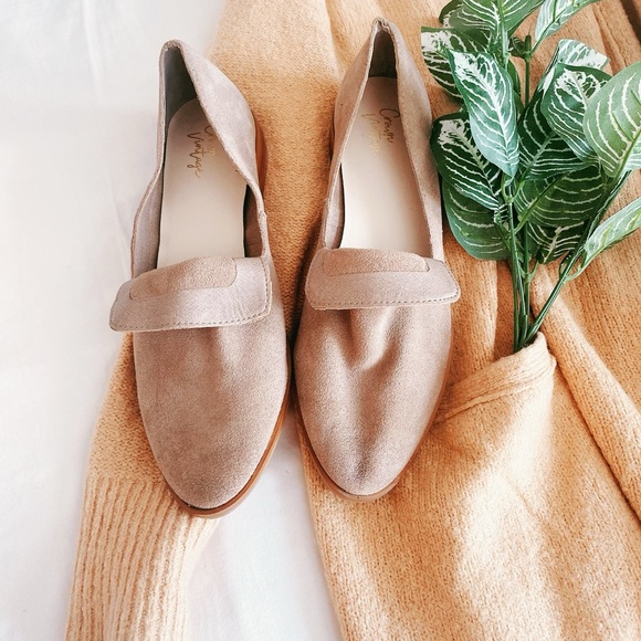 Crown vintage suede tan flats - Picture 7 of 9